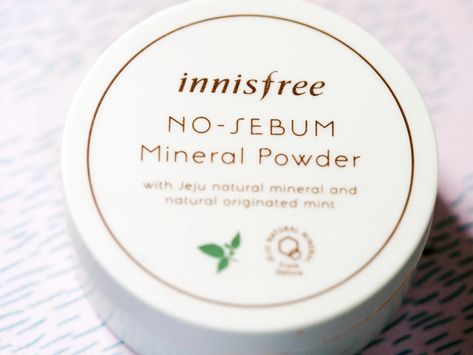 [REVIEW] Innisfree No-Sebum Mineral Powder - The Glow Insider Makeup Setting Powder, Pixi Beauty, Acne Problem, Talcum Powder, Mineral Powder, I Don't Always, Online Reviews, Beauty Review, Too Cool For School