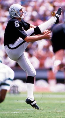 Ray Guy,The best punter,to date! Ray Guy, Raiders Players, Southern Miss Golden Eagles, Draft Day, Raiders Baby, Oakland Raiders Football, Fantasy Basketball, Chargers Football, Nfl Oakland Raiders