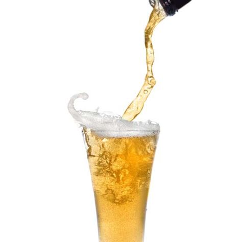 Beer Mixed Drinks Beer Pouring, Beer Mixed Drinks, Beer Images, Beer Photography, Cooking With Beer, Food Gallery, Beer Cocktails, Beer Recipes, Men's Health