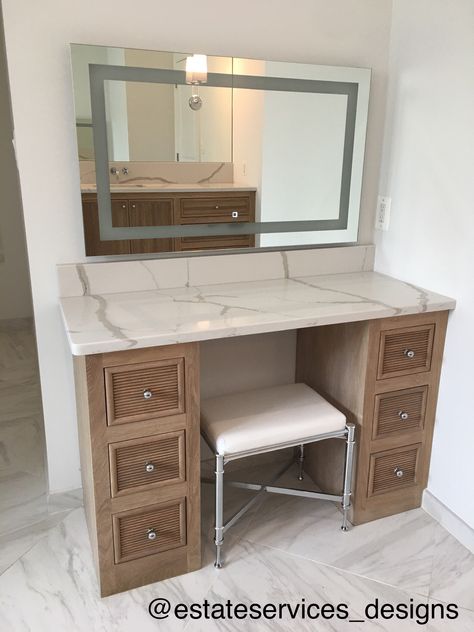 Custom Vanity Makeup, Makeup Vanity Cabinet, Best Makeup Vanity Ideas, Diy Bathroom Makeup Vanity, Vanity Dresser Ideas, Oak Bedroom Vanity, Wood Bathroom Vanity With Makeup Area, White Oak Makeup Vanity, Modern Makeup Vanity In White Oak