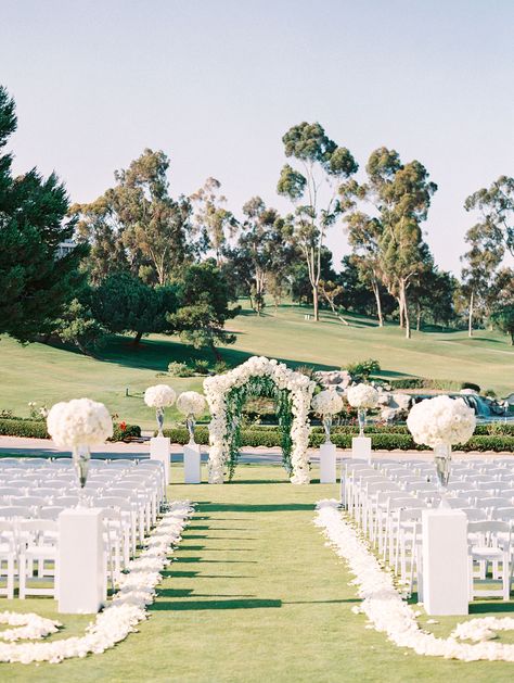 Ceremony Florals, Aisle Decorations, Dream Beach Wedding, Sheer Wedding Dress, Wedding Aisle Decorations, Event Decorations, Wedding Venue Decorations, Venue Wedding, Wedding Stage Decorations