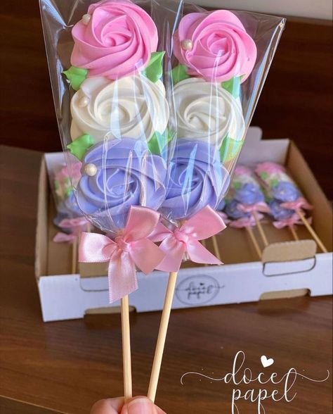 Meringue Cookie Recipe, Landscaping Ideas Front Yard, Meringue Desserts, Landscaping Design Ideas, Meringue Cookies, Front Yard Landscaping Ideas, Yard Landscaping Ideas, Candy Bouquet, Landscaping Design