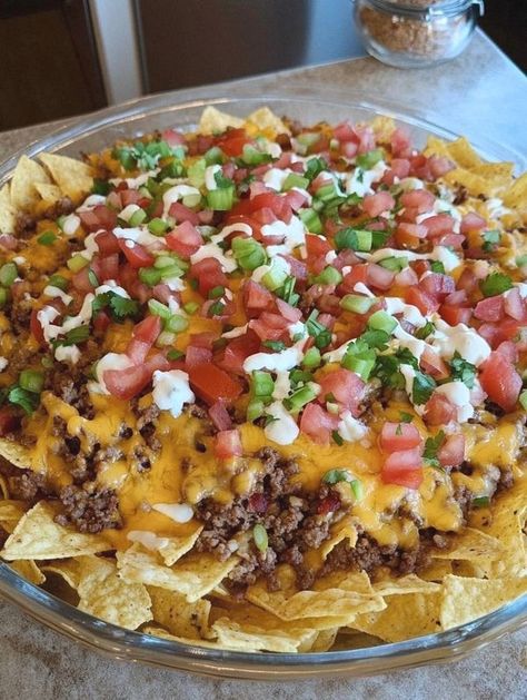 Land Cooking Ultimate Nachos, Nachos Supreme, Nachos Beef, Game Snacks, Nachos, Great Recipes, Snacks