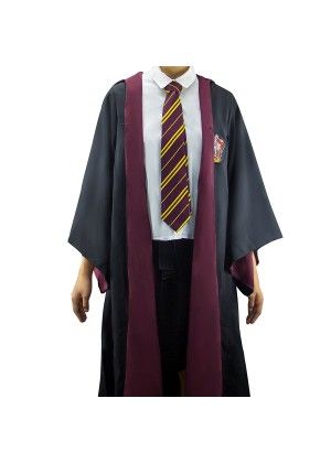 There is something that keeps us coming back week after week and sequel after sequel. When you wear a men's movie costume everyone will know that you have an appreciation for that particular character. click: https://www.costumes-au.com/movie-tv-costumes Gryffindor Dress, Harry Potter Gryffindor Robe, Harry Potter Kostüm, Hogwarts Robes, Harry Potter Robes, Wizard Robes, Harry Potter Kids, Kids Robes, Lilo Et Stitch