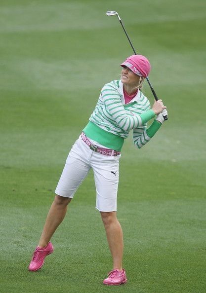 Green Preppy, Trendy Golf, Golf Attire Women, Golf Stuff, Today's Society, Golf Style, Golf Clothes, Womens Golf Fashion, Playing Golf