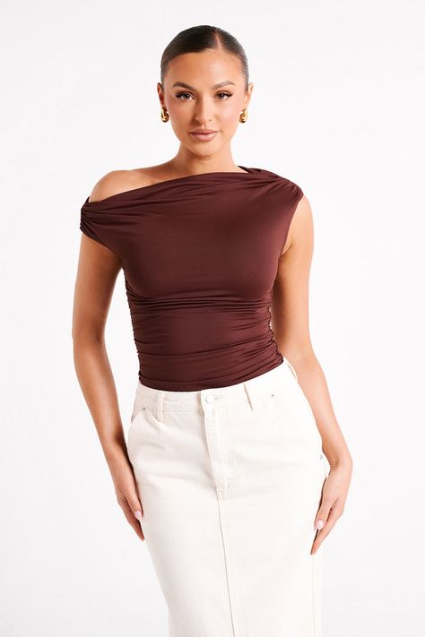 Women's Basic Tops - Shop Online Page 4 | MESHKI AU Date Night Steak Dinner Outfit, Sabrina Neckline Top, Summer Causal Outfits 2024, Straight Leg Pants Outfit Work, Ruched Top Outfit, Kibbe Essence, Asymmetrical Top Outfit, Sabrina Neckline, Off The Shoulder Top Outfit