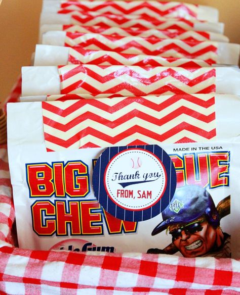 Pin for Later: A Grand Slam of a Seventh Birthday Bash Big (Chew) Thanks Guests were gifted with Cracker Jacks and Big League Chew — the perfect baseball treats. Baseball Party Ideas, Dodgers Party, Ideas For Birthday Gifts, Modern Baseball, Big League Chew, Baseball Theme Party, Birthday Gifts For Him, Cracker Jacks, Print Outs