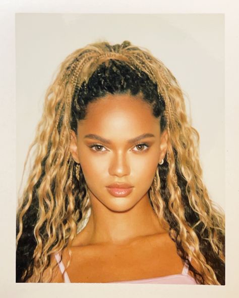 Juliana Nalú on Twitter: "Se Beyoncé e Rihanna tivessem uma filha, seria eu… " Hair Claim, Juliana Nalu, Ig Store, Blonde Braids, Top Models, Hair Crush, Favorite Hairstyles, Nalu, Feminine Beauty