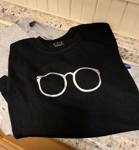 Eyeglasses t shirt 😎 #craftygirlgiftstudio Activity Days, Oct 1, Print Shirt, Shirts With Sayings, Girl Gifts, New Outfits, Different Styles, Black Shirt, Printed Shirts