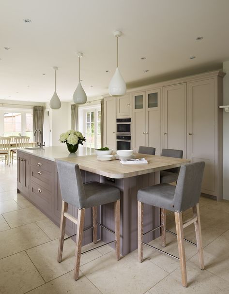 SHAKER KITCHEN Harvey Jones | Painted in Farrow & Ball 'Elephants Breath', 'Charleston Grey' and 'Pelt' Granite Kitchen Island, Kitchen With An Island, Kitchen Table Lighting, Shaker Style Kitchens, New Kitchen Ideas, Kitchen Island With Seating, Kitchen Family Rooms, Shaker Kitchen, Granite Kitchen