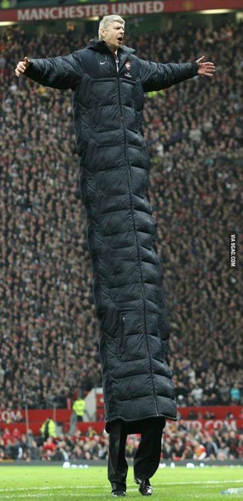 Arsene Wengers Coat... Fantasy Football Gifts, Arsenal Fc Wallpapers, Arsenal Wallpapers, Football Jokes, Fantasy Football League, Arsene Wenger, Arsenal Players, Arsenal Football Club, Arsenal Football