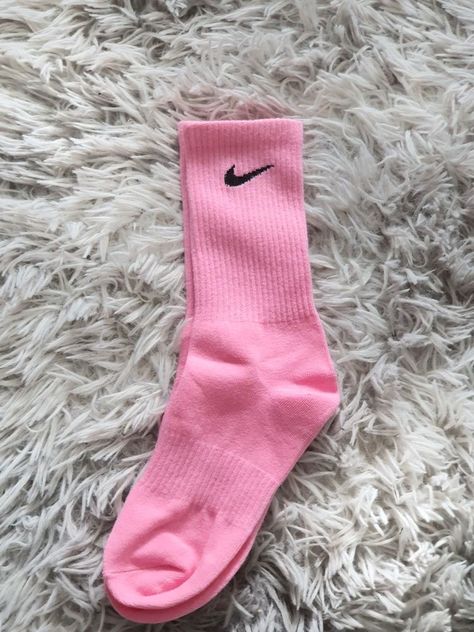 Tennis Player Halloween Costume, Pretty Socks, Man Outfit, Trendy Shoes Sneakers, Cute Modest Outfits, Shoe Wishlist, Nike Socks, Tie Dye Outfits, Pink Socks