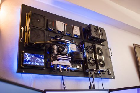 Wall Mounted Pc, Computer Ideas, Setup Inspiration, Computer Diy, Table Pc, Pc Design, Pc Builds, Computer Set, Pc Build