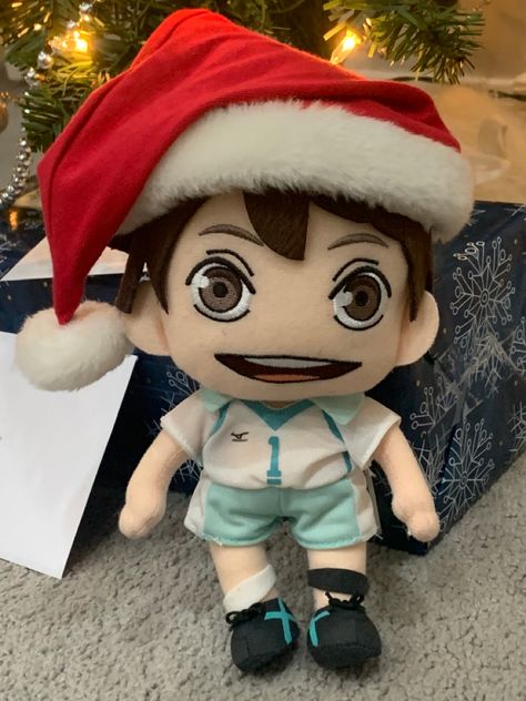 Haikyu Christmas Icons, Haikyu Christmas, Haikyuu Christmas Icons, Haikyuu Christmas Pfp, Christmas Haikyuu, Haikyuu Christmas, Oikawa Plushie, Oikawa Plush, Oikawa Tooru