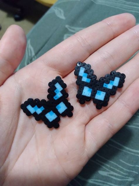 Perler Bead Earings - Etsy Tiny Fuse Bead Patterns, Perler Ideas Cute, Puller Beads Ideas, Small Pearled Bead Designs, Cute Hama Bead Ideas, Perler Beads Ideas Cute, Hama Beads Aesthetic, Mini Perler Bead Patterns, Small Perler Beads Ideas