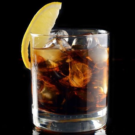 Whiskey And Coke Recipe, Jack And Coke Recipe, Crown And Coke, Whiskey And Coke, Cocktail Board, Popular Mixed Drinks, Coke Recipes, Cocktails To Make At Home, Jack Daniel's Tennessee Whiskey