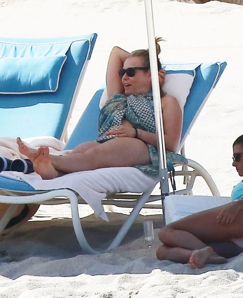 Pin for Later: Chelsea Handler Wears Her Underwear on the Beach After Forgetting Her Swimsuit Flat Belly Challenge, Chalene Johnson, Chelsea Handler, Easter Weekend, Fitness Challenge, On Beach, Real Life Stories, Workout Challenge, Sun Lounger