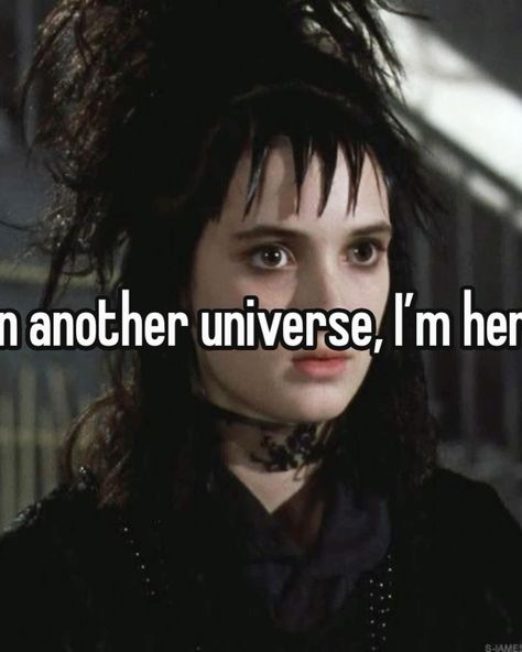 yello Beetle Juice Movie Outfit, Iconic Goth Characters, Lydia Deetz Broadway, Lydia Beetlejuice Movie, Lydia Beetlejuice Pfp, Beetlejuice Whisper, Winona Ryder Pfp, Beetlejuice Matching Pfp, Lydia Deetz Hair