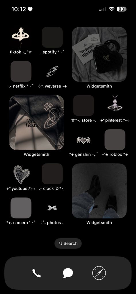 Vivienne Westwood App Icon, Dark Ios Layout Aesthetic, Vivienne Westwood Homescreen, Vivienne Westwood Wallpaper Iphone, Dark Phone Aesthetic, Vivienne Westwood Aesthetic Wallpaper, Vivienne Westwood Wallpaper, Phone Layout Aesthetic, Iphone Aesthetic Layout