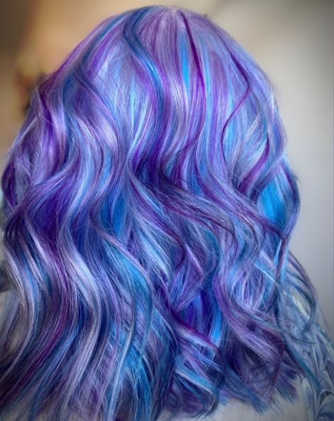 Galaxy With Blue And Purple Hair Idea Blue And Violet Hair, Blue And Purple Hair, Purple And Blue Hair, Purple Hair Streaks, Galaxy Hair Color, Braids Tutorial Easy, Purple Grey Hair, Blue Purple Hair, Light Blue Hair