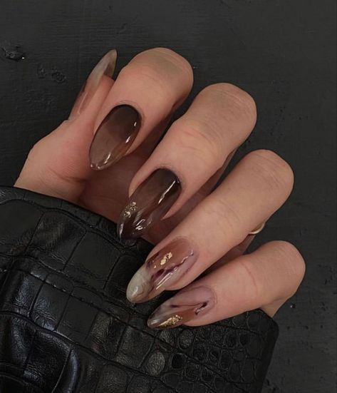 Korea Nails Design, January Nail Colors, Vampy Nails, Kutek Disney, January Nails, September Nails, October Nails, Nagel Tips, Smink Inspiration