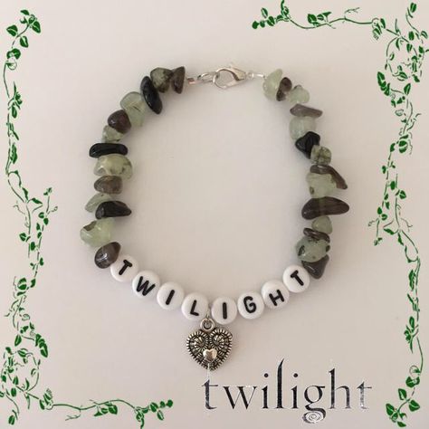 Twilight Bracelet, Pulseras Kandi, Bracelet Business, Fairycore Grunge, Kandi Bracelets, Beaded Jewlery, Bead Charms Diy, Diy Bracelets Patterns, Rainbow Jewelry