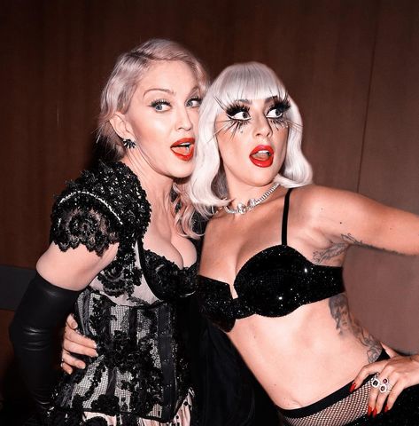 Lady Gaga And Madonna, Lady Gaga David Bowie, Lady Gaga Face, Lady Gaga Madonna, Lady Gaga Photos, Lady Gaga Pictures, Golden Globes, American Singers, David Bowie