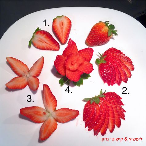 Strawberry Garnish Ideas, Strawberry Shortcake Plating, Strawberry Cheesecake Plating Ideas, Fruit Flower Arrangements Edible, Plated Strawberry Shortcake, Food Plating Design, Food Garnish, Fruit Garnish, Food Plating Techniques