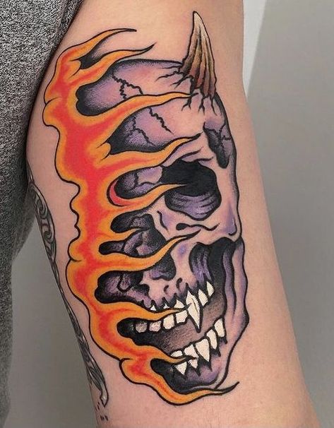 Traditional Tattoo Filler, Skull Hand Tattoo, Traditional Tattoo Designs, Knight Tattoo, Flame Tattoos, Fantasy Tattoos, Muster Tattoos, Flash Tattoo Designs, Creepy Tattoos