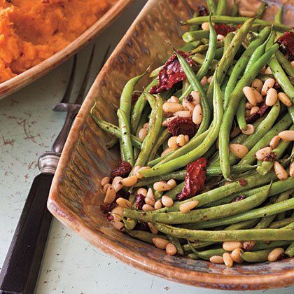 Thanksgiving Dinner Sides, Wrapped Asparagus, Best Thanksgiving Side Dishes, Prosciutto Wrapped, Roasted Green Beans, Thanksgiving Recipes Side Dishes, Dinner Side Dishes, Thanksgiving Side, Green Bean Recipes