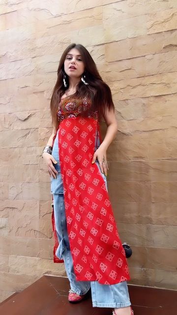 Gujrati Look For Garba, Vrushali Vachhiyat, Indian Boho Outfits, Rajasthan Outfits, Indian Boho Fashion, Trendy Ethnic Outfits, Traditional Dresses For Women, Outfit From Scratch, Punjabi Dress Design