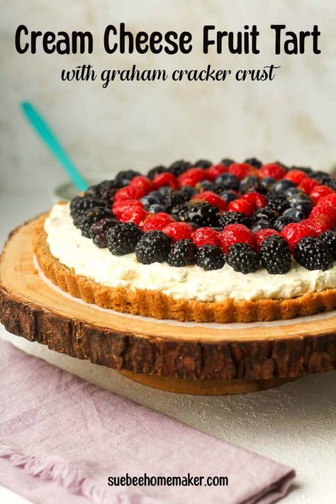 Cream Cheese Fruit Tart, Fruit Tart Recipe Easy, Easy Fruit Tart, Fruit Tart Filling, Cream Cheese Recipes Dessert, Fruit Pie Recipe, Cracker Dessert, Cream Cheese Fruit Dip, Fresh Fruit Desserts