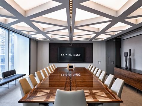 Conde Nast Headquarters | Projects | Quentin Thomas Associates Office Ceiling Design, Conference Room Design, Meeting Room Design, Office Ceiling, Stretch Ceiling, False Ceiling Bedroom, False Ceiling Living Room, Office Meeting Room, Wedding Reception Ideas