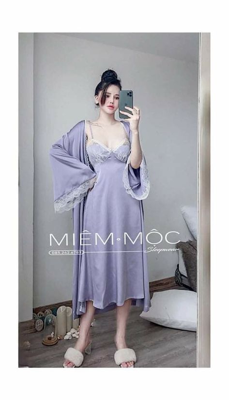 Summer Dresses Tutorial, Night Wear Pajamas, Fancy Robes, Girl Night, Pajama Fashion, Sleepwear Fashion, Cute Sleepwear, Aesthetic Dress, Night Dress For Women