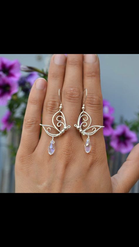 Wire Butterfly Earrings, Wire Wrap Flower, Wire Wrapped Butterfly, Wire Wrapped Crystals, I Love Plants, Wrapped Crystals, Love Plants, Wire Wrapped Crystal, Wire Wrapped Jewelry Diy