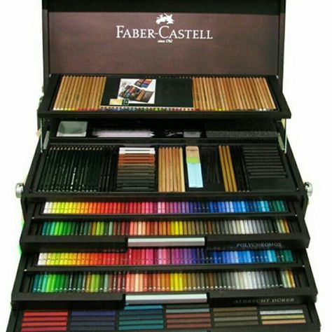 The Ultimate 250th Anniversary Faber Castell Set only available on Ebay or Amazon due to less than 1800 made and a few yrs old but Awesome Seni Pop, Seni Cat Air, Cute School Supplies, Drawing Supplies, Coloured Pencils, Limited Edition Art, Art Tools, Faber Castell, Drawing Tools