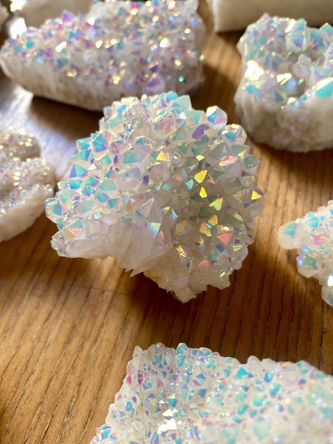 Cosmic Magic, Quartz Properties, Hippie Trippy, Aura Quartz Cluster, Snow Quartz, Rainbow Aura Quartz, Aura Quartz Crystal, Healing Gemstones, Rainbow Aura