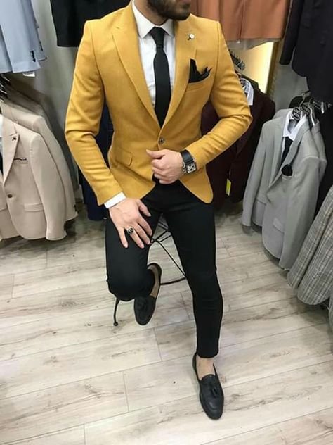 Yellow Formal Outfit Men, Yellow Blazer Outfit Men, Long Sleeves Outfit Men, Marriage Dress For Men, Engagement Suits, Yellow Blazer Outfit, Suits For Guys, Green Tuxedo, Blazer For Boys