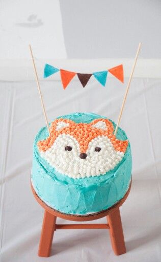 Elias's Fox Smashcake #1stbirthday #fox #smashcake Easy Fox Birthday Cake, Fox First Birthday Cake, Fox Smash Cake 1st Birthdays, Arctic Fox Cake, Fox Smash Cake, Fox Birthday Cake, Fox Birthday Party, Fox Cake, Fox Party