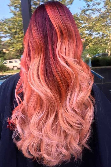 Have you considered strawberry blonde hair, a sassy new color? Here is a list of our favorite sexy and stylish shades of strawberry blonde. Blond And Purple Hair, Strawberry Blond, Soft Ombre, Red H, Fall Hair Color Trends, Hair Color Unique, Lilac Hair, Bench Ideas, Long Hair Color