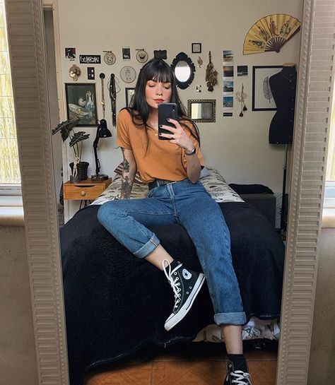 15 Outfits perfectos para usar con tenis de color neutro Converse Outfits, Outfits Con Jeans, Mom Jeans Outfit, Outfits With Converse, Tumblr Outfits, Grunge Girl, Indie Outfits, Edgy Outfits, Looks Vintage