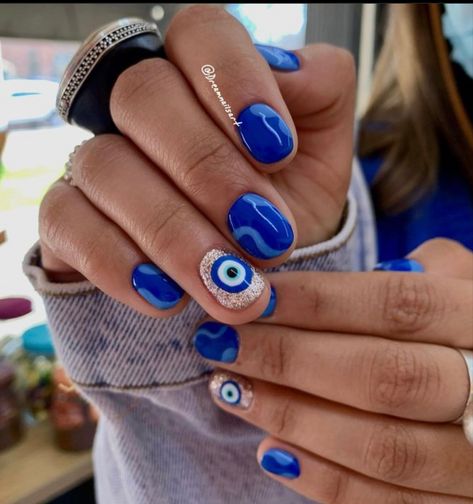 Nail Halloween, Halloween Nail Art Ideas, Evil Eye Nails, Retro Nails, Hippie Nails, Gelish Nails, Gel Nails Diy, Vibrant Nails, Glamorous Nails