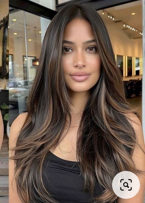 Brown Skin Highlights Hair, Underlayer Hair Color Brown, Balayage Cafe, Underconsumption Core, Taylor Naomi, Black Hair With Brown Highlights, Black Hair Balayage, Curly Short, Black Hair With Highlights