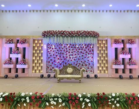 Flower Decorations For Marriage, Wedding Designs Decoration Receptions, Flower Decorations For Reception, Engagement Decors Backdrop, Marriage Stage Decoration Indian Wedding, Engagement Stage Design, Reception Flower Decoration, Indian Wedding Stage Decoration Simple, Marriage Reception Decoration