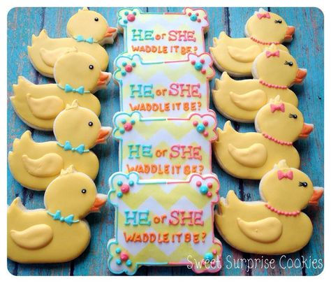 Duck Gender Reveal, Rubber Ducky Birthday, Duck Cookies, Surprise Cookie, Gender Reveal Cookies, Ducky Baby Shower, Rubber Ducky Baby Shower, Baby Shower Duck, Gender Reveal Themes