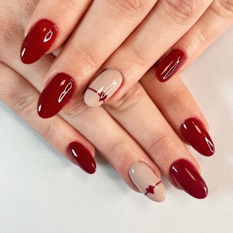 Beautiful Red Nails, Red Nail Art Designs, Red Nail Art, Soft Gel Nails, Long Lasting Nail Polish, Classy Nail Designs, Fancy Nails Designs, Winter Nails Acrylic, Casual Nails