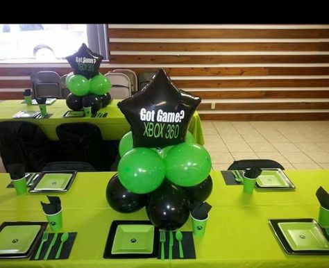 Xbox centerpieces Game On Centerpieces, Video Game Centerpieces, Video Game Centerpiece Ideas, Gamers Party Ideas, Video Game Party Theme, Xbox Birthday Party, Xbox Party, Ben 10 Party, Game Truck Party