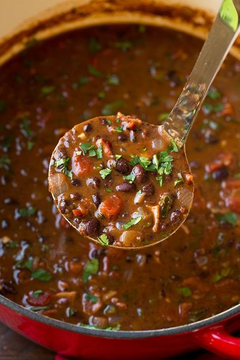 Make this delicious healthy fall recipe! Red Beans Soup, Bacon Chowder, Black Bean Soup Recipe, Black Bean Recipes, Vegan Chicken, Rotel Tomatoes, Bean Soup Recipes, Black Bean Soup, Savory Soups