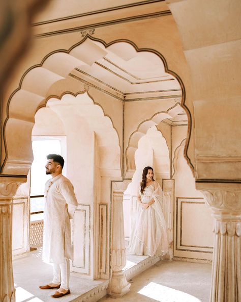 love at first frame🌹 . . . #wedding #bride #groom #photographer #photoshoot #weddingphotography India Pre Wedding Photoshoot, Pre Wedding Photoshoot In Temple, Pre Wedding Photoshoot Traditional, Temple Couple Photoshoot, Jaipur Photoshoot, Traditional Photoshoot, Pose Guide, Bride Groom Photoshoot, Hawa Mahal