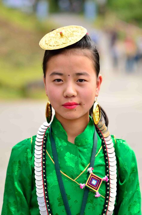 Limbu Culture in Sikkim (Introduction) Sikkim Culture, Limbu Culture, Nepal Culture, Bright Smile, India Beauty, Clothing Patterns, Nepal, Beauty Women, How To Introduce Yourself